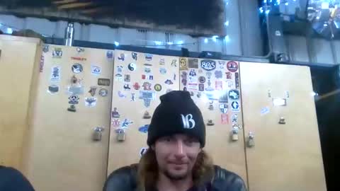 nomadicouple online show from 10/27/25, 05:55