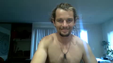 nomadicouple online show from 11/04/25, 11:48