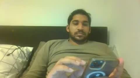 Snapshot of nomaii246 chatting on 11/29/25, 01:47 nomaii246 online show from 11/29/25, 01:47