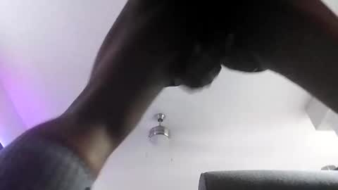 Snapshot of nomnom1970 chatting on 02/09/25, 06:05 nomnom1970 online show from 02/09/25, 06:05