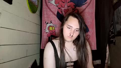Snapshot of nonbinarybeauty20 chatting on 07/01/26, 12:07 nonbinarybeauty20 online show from 07/01/26, 12:07