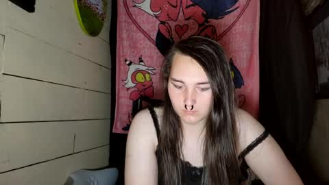 Snapshot of nonbinarybeauty20 chatting on 07/13/26, 08:39 nonbinarybeauty20 online show from 07/13/26, 08:39