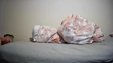 Snapshot of nonbinarynicky chatting on 03/29/26, 09:59 NonBinaryNicky online show from 03/29/26, 09:59