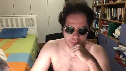 Snapshot of nongay379444 chatting on 12/27/24, 03:26 nongay379444 online show from 12/27/24, 03:26