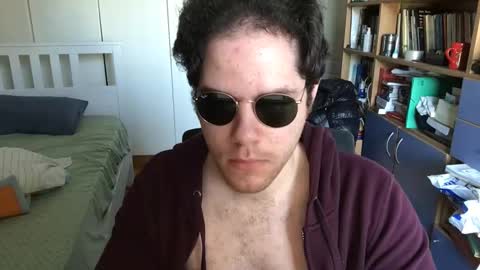 Snapshot of nongay379444 chatting on 01/05/25, 07:28 nongay379444 online show from 01/05/25, 07:28