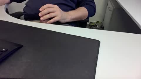 Ralle online show from 11/16/25, 01:17