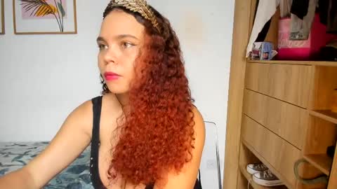 Snapshot of noor_bloom chatting on 04/18/26, 01:53 Soy Ash online show from 04/18/26, 01:53