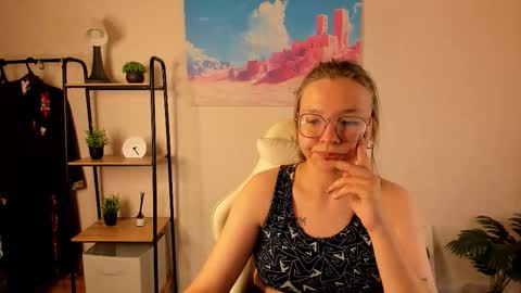 NOORA online show from 10/13/25, 12:32