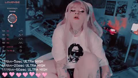 Snapshot of noori_hope chatting on 11/12/25, 09:14 Noori online show from 11/12/25, 09:14