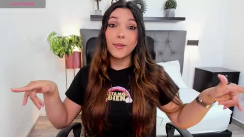 Nora online show from 02/12/25, 05:47