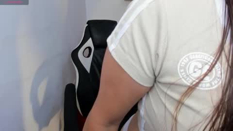 Nora online show from 02/10/26, 03:32