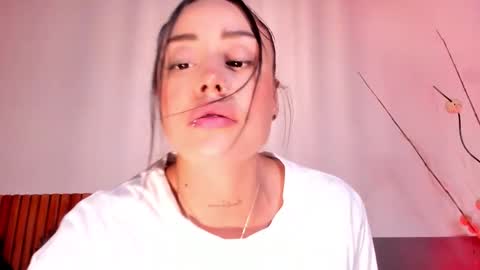 Snapshot of nora_dasilva chatting on 03/10/26, 12:37 Nora Da Silva online show from 03/10/26, 12:37