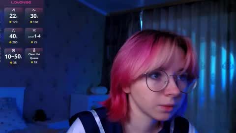 Nora Failure online show from 10/17/25, 03:10