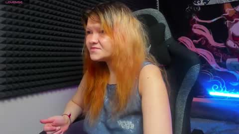 Nora online show from 09/25/25, 10:08