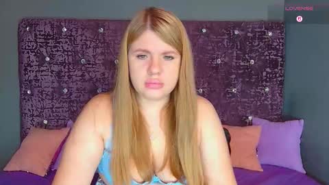 Nora online show from 11/18/25, 02:39