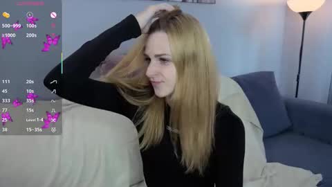 Snapshot of noradunn chatting on 09/21/25, 10:28 Elina online show from 09/21/25, 10:28