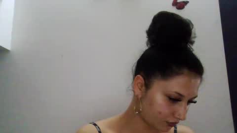Snapshot of norakiss1 chatting on 03/31/26, 01:00 NoraKiss1 online show from 03/31/26, 01:00
