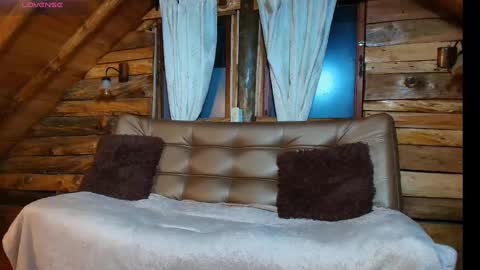 Nordik and clementine online show from 11/18/25, 01:00