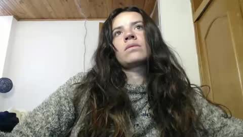 noreen_ online show from 11/09/25, 04:27