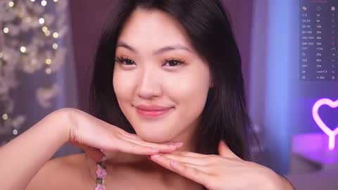 Snapshot of noreenbeckey chatting on 03/12/26, 08:20 Nore online show from 03/12/26, 08:20