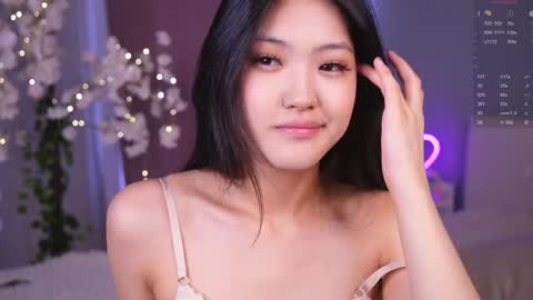 Snapshot of noreenbeckey chatting on 04/12/26, 08:08 Nore online show from 04/12/26, 08:08