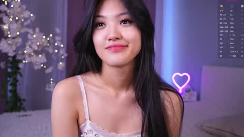 Snapshot of noreenbeckey chatting on 04/14/26, 07:03 Nore online show from 04/14/26, 07:03