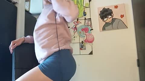 Snapshot of norehg__ chatting on 09/10/25, 06:52 Norehg online show from 09/10/25, 06:52