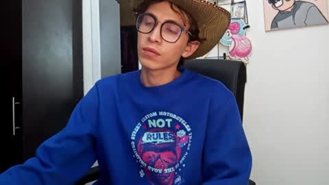 Snapshot of norehg__ chatting on 09/16/25, 08:37 Norehg online show from 09/16/25, 08:37