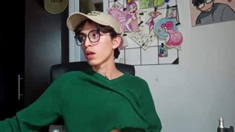 Snapshot of norehg__ chatting on 09/17/25, 08:16 Norehg online show from 09/17/25, 08:16