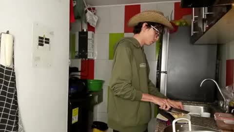 Snapshot of norehg__ chatting on 10/07/25, 08:44 Norehg online show from 10/07/25, 08:44