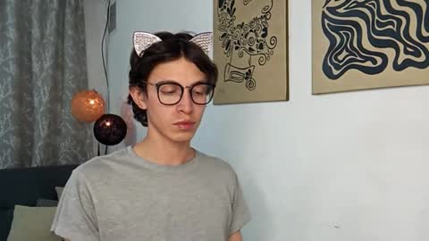 Snapshot of norehg__ chatting on 10/19/25, 12:22 Norehg online show from 10/19/25, 12:22