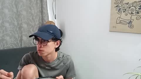 Snapshot of norehg__ chatting on 10/21/25, 09:15 Norehg online show from 10/21/25, 09:15