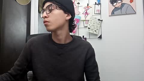 Snapshot of norehg__ chatting on 10/28/25, 09:17 Norehg online show from 10/28/25, 09:17