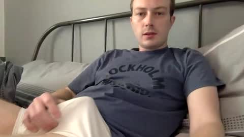 Snapshot of norfolkboy18 chatting on 02/06/25, 09:11 Ollie online show from 02/06/25, 09:11