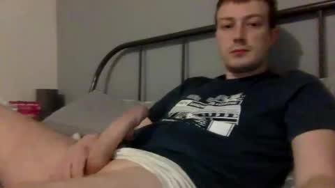 Snapshot of norfolkboy18 chatting on 02/07/25, 09:16 Ollie online show from 02/07/25, 09:16