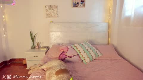 Norma Jeaane online show from 01/08/25, 09:34