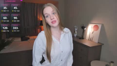 Snapshot of normaemans chatting on 12/03/25, 07:34 Beatrice online show from 12/03/25, 07:34