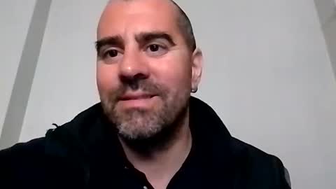 Snapshot of normalito42 chatting on 03/05/25, 12:33 NORMALITO online show from 03/05/25, 12:33