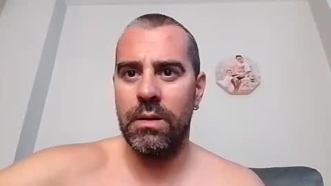 Snapshot of normalito42 chatting on 09/23/25, 12:19 NORMALITO online show from 09/23/25, 12:19