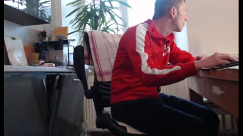 Normuc online show from 02/12/25, 10:24