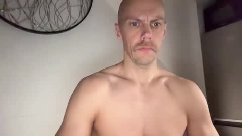 Snapshot of north_guy799643 chatting on 03/22/26, 03:21 north_guy799643 online show from 03/22/26, 03:21