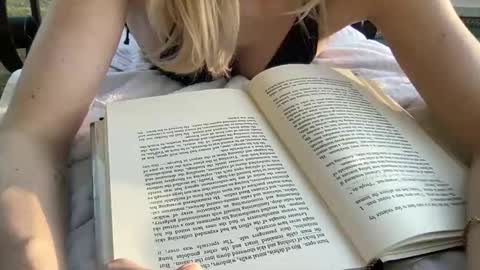 Snapshot of noscandal chatting on 03/14/26, 01:01 noscandal online show from 03/14/26, 01:01