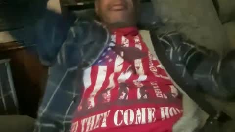 Snapshot of nostringfun chatting on 12/29/24, 01:56 nostringfun online show from 12/29/24, 01:56