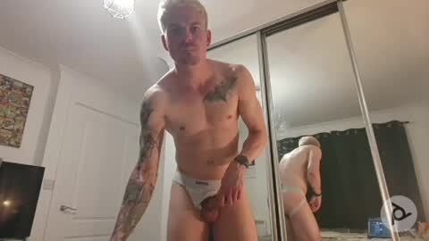 Snapshot of notanothergayxxx chatting on 04/17/26, 08:01 Not Another XXX Webcam online show from 04/17/26, 08:01