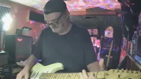 Snapshot of notflamingfart chatting on 04/10/26, 01:44 notflamingfart online show from 04/10/26, 01:44