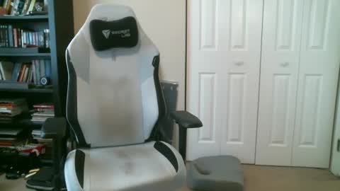 Snapshot of notg72 chatting on 09/16/25, 03:46 notg72 online show from 09/16/25, 03:46