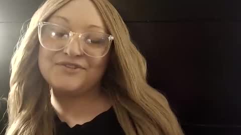 Snapshot of notouchmami chatting on 09/12/25, 06:24 notouchmami online show from 09/12/25, 06:24