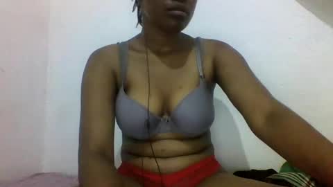 Snapshot of notoy1 chatting on 02/18/25, 05:21 notoy1 online show from 02/18/25, 05:21