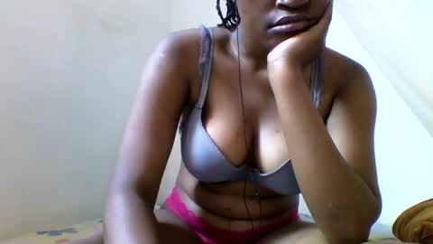 Snapshot of notoy1 chatting on 03/01/25, 12:01 notoy1 online show from 03/01/25, 12:01
