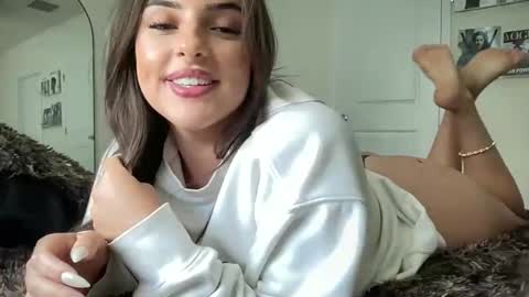 Snapshot of notsosweet21 chatting on 03/31/26, 07:58 nellyxoxo online show from 03/31/26, 07:58